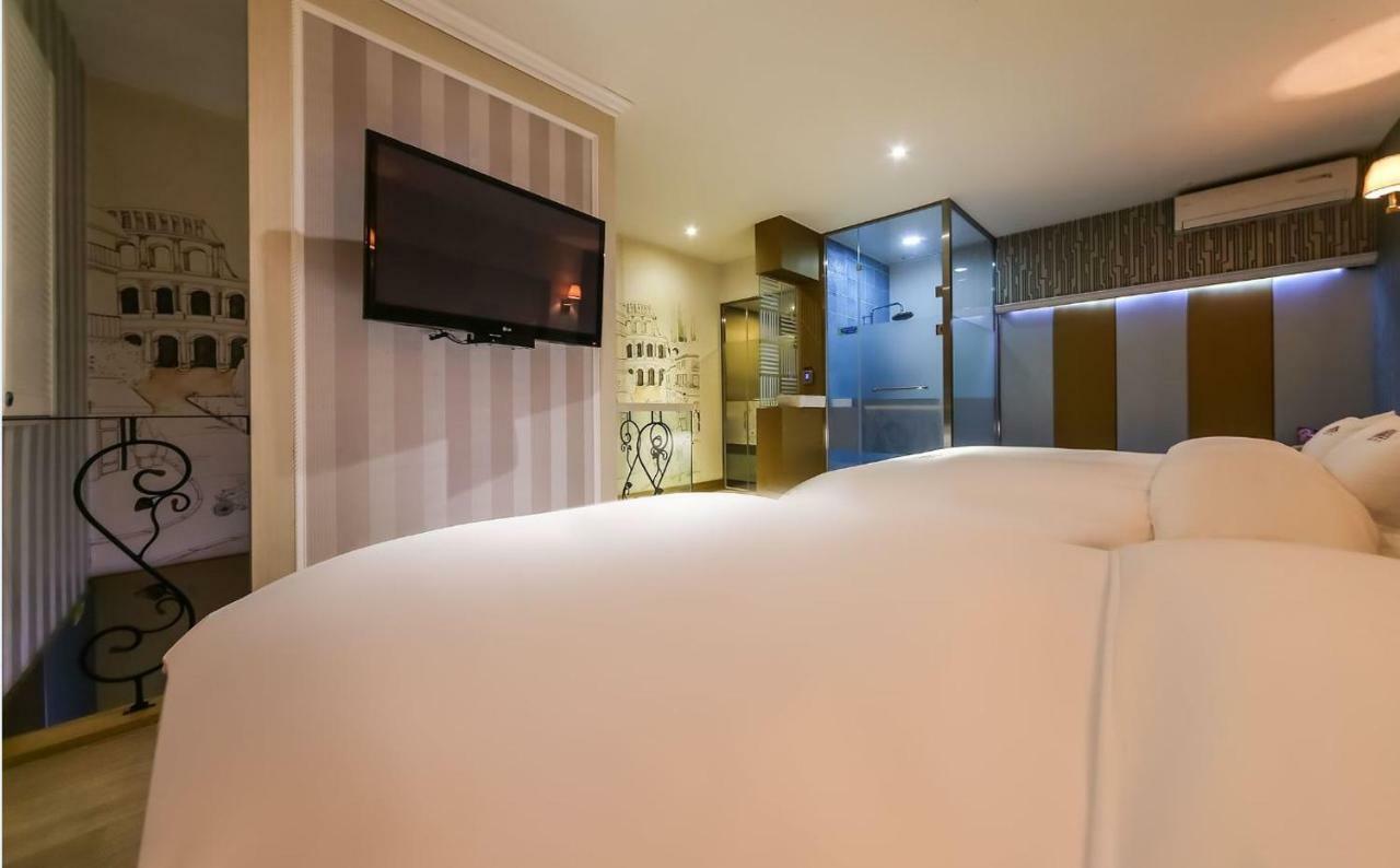 Hotel Zara Changwon Buitenkant foto