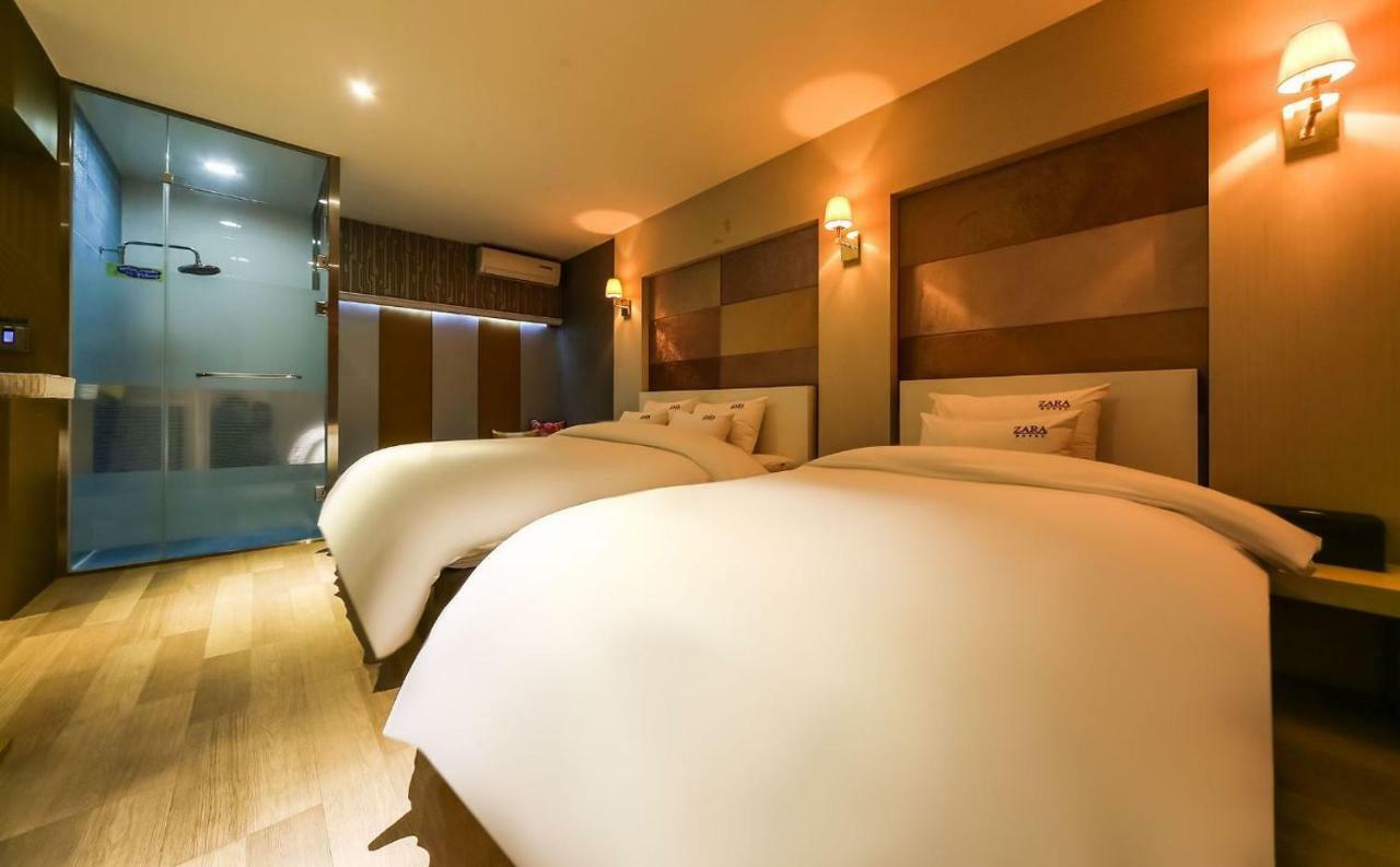 Hotel Zara Changwon Buitenkant foto