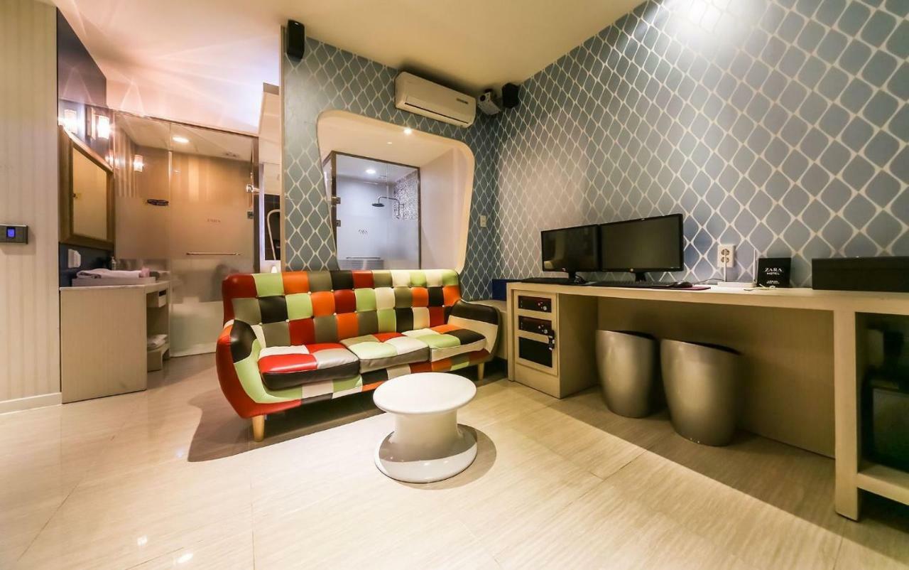 Hotel Zara Changwon Buitenkant foto